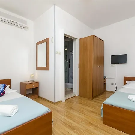 Holiday Jaka Apartamento *