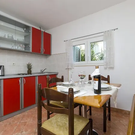 Holiday Jaka Apartamento *